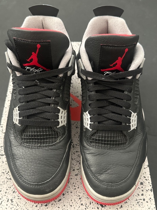 Jordan 4 Bred